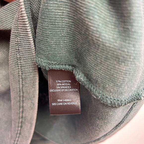 Torrids Green Long Sleeve Lace Detail Top - Size 2 XXL Plus Size Casual‎ Basic - Picture 8 of 10